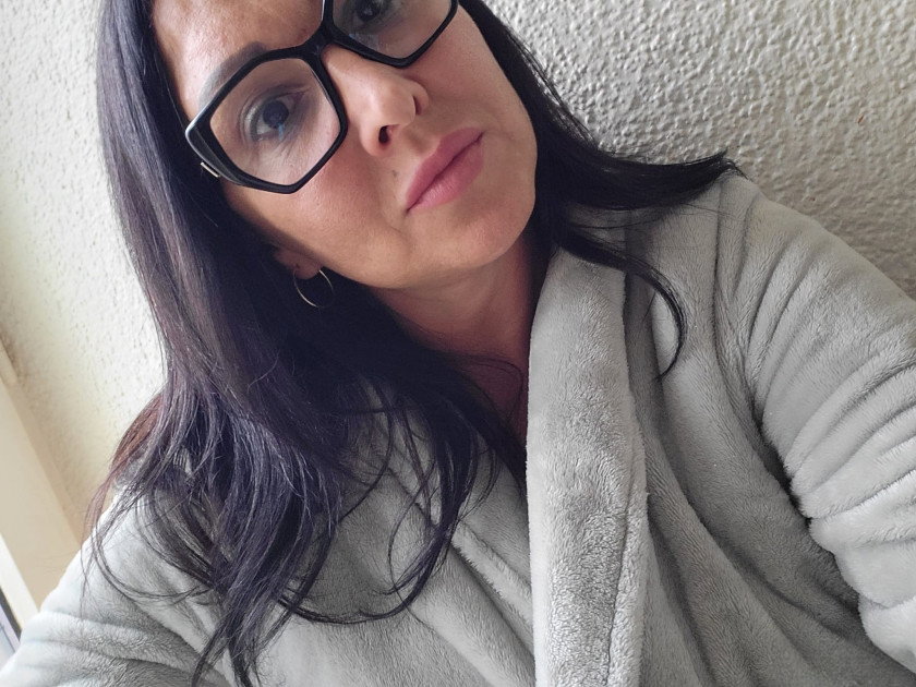 Webcam Stark Behaarte Gina - photo 2