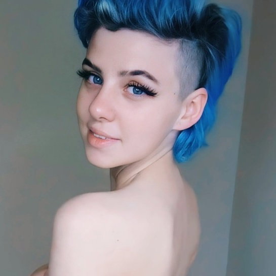 Briana - photo