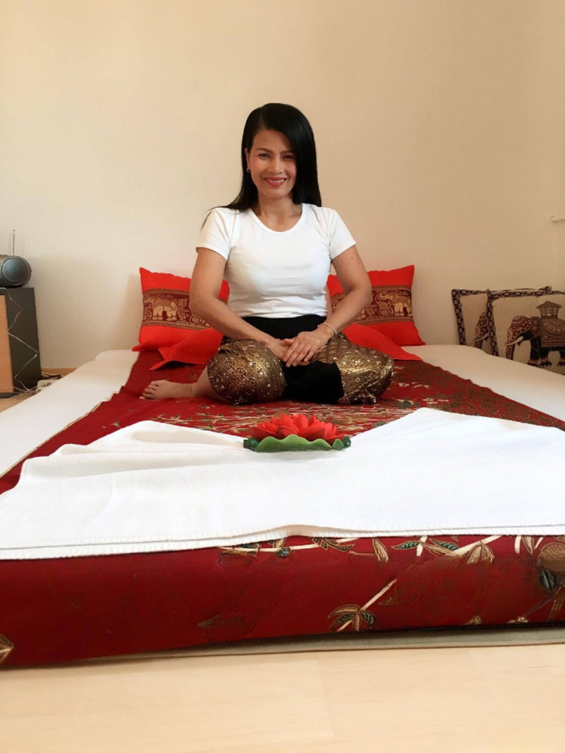 Am Rheinfall Hong Thai Massage Relaxing Body And Foots Massage Kein Sex - foto 6