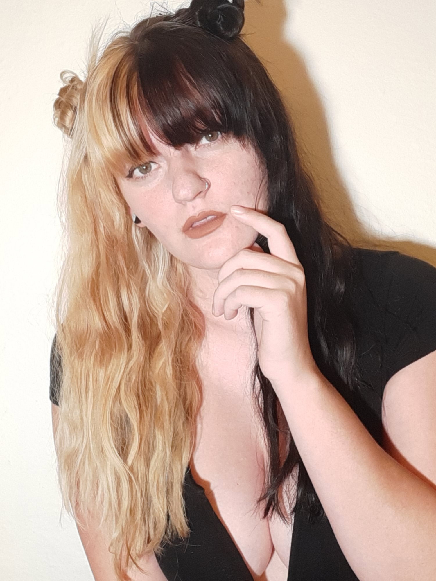 Erika Paris - photo 2