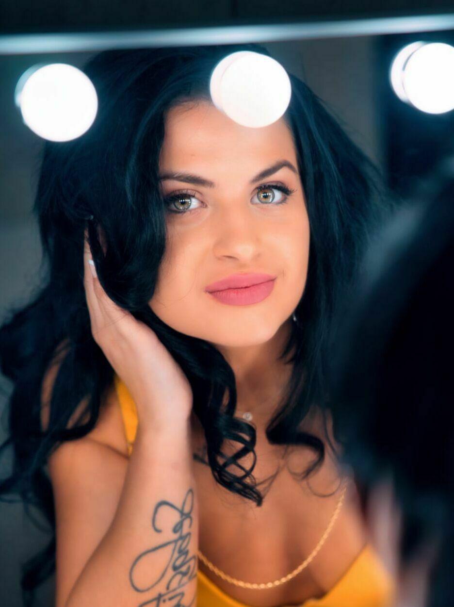 Maya - photo