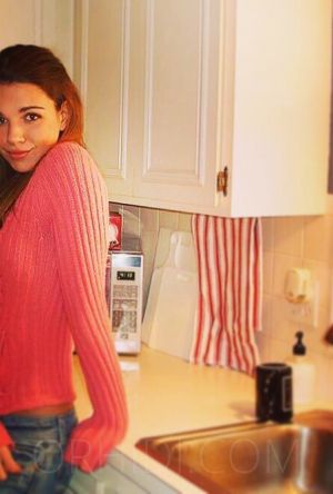 Maeve - photo 6
