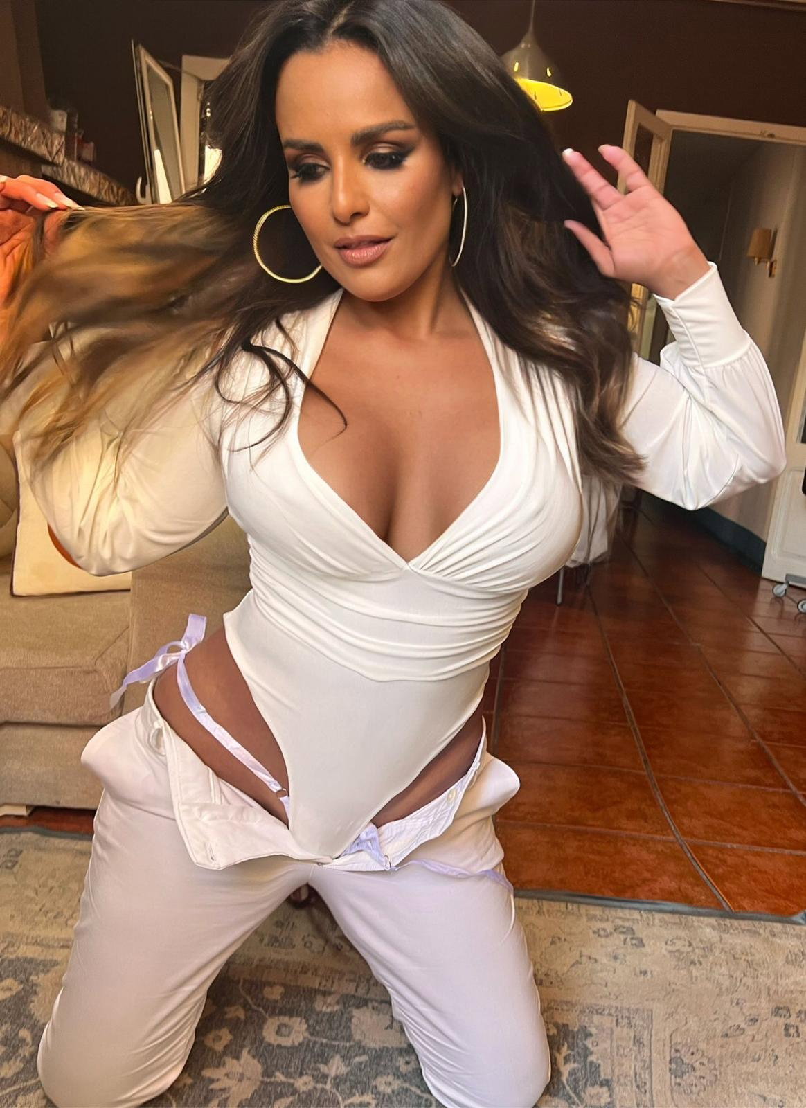 Beatriz Fernandez Feuer Latina - foto 5