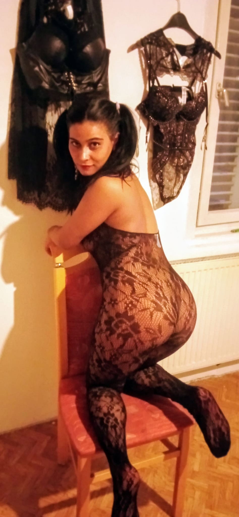 Young Hot Viki - photo