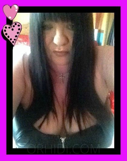 Eve Herts Sexy Milf - photo 6