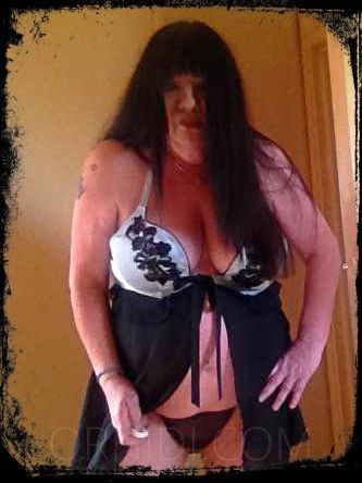 Eve Herts Sexy Milf - photo 18