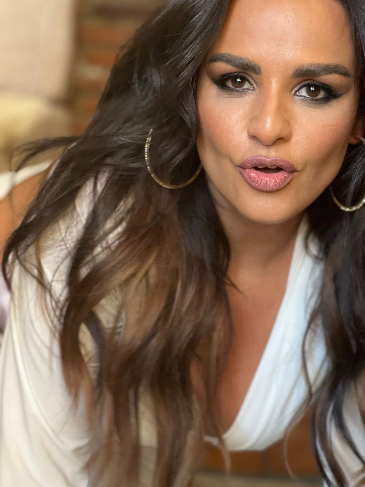 Beatriz Fernandez Feuer Latina - foto 6