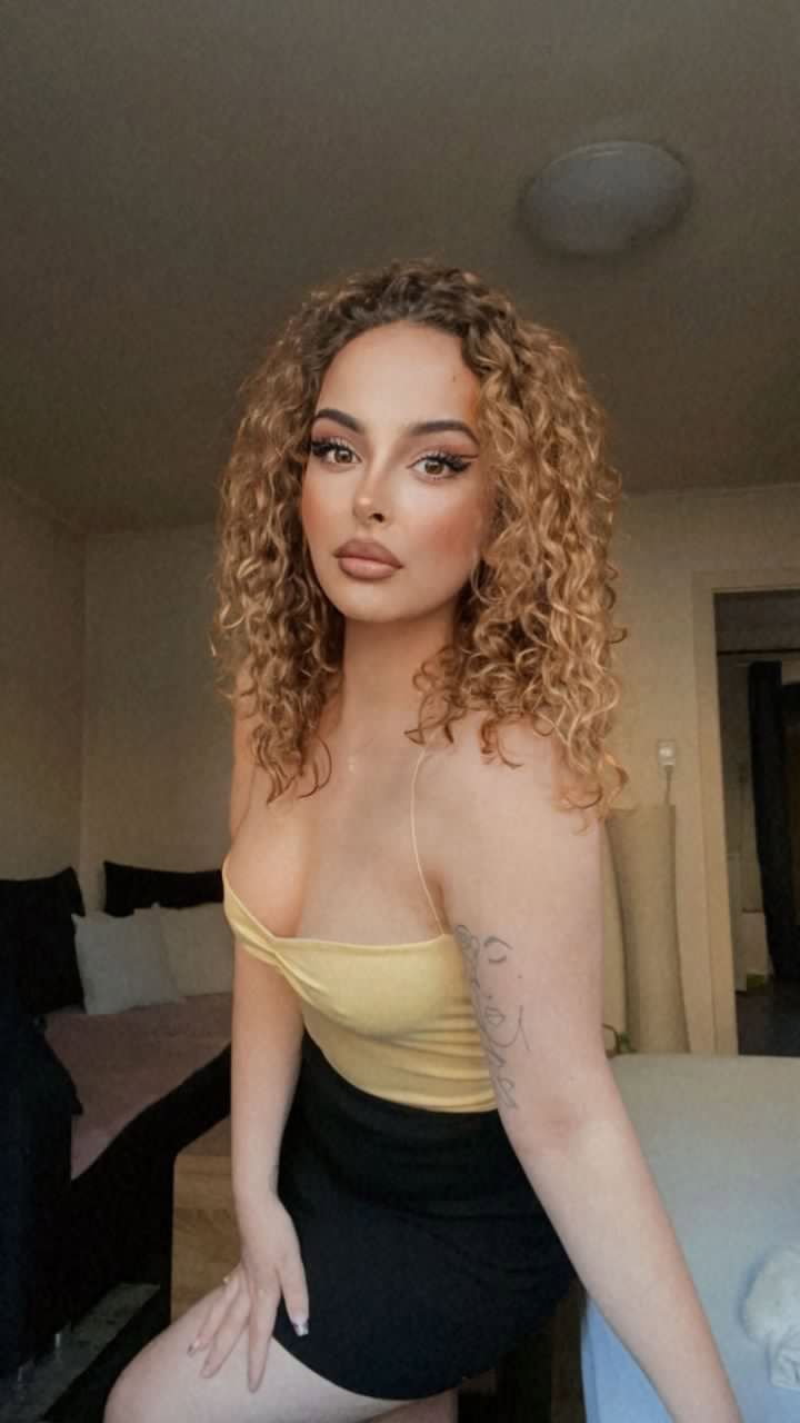 Alexa 2 - photo 2
