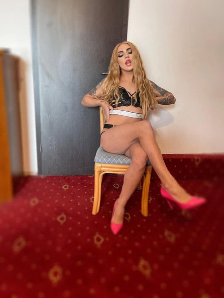 TS EMANUELA - Besuchbar & Haus&Hotelbesuche - photo