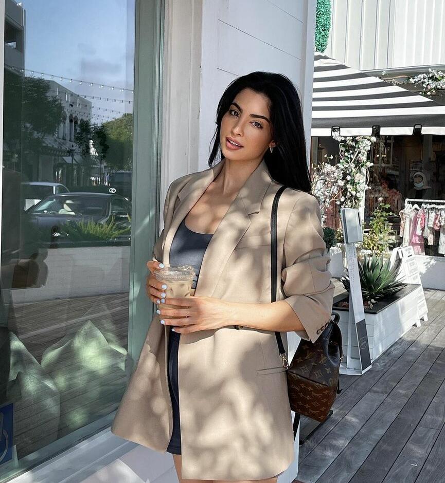 Eliana - photo 33