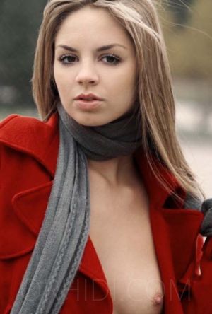 Phoebe - photo 7