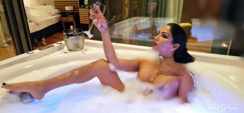 Chantal Channel Ts Sexbombe Deepthroating Aktiv Und Passiv Sex Alles Positionen - photo 3