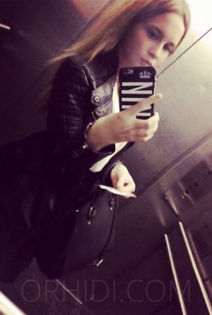 Mia - photo