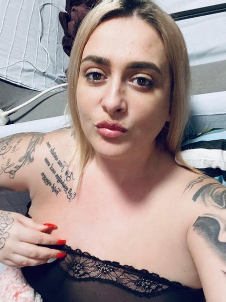 Laura240 - photo