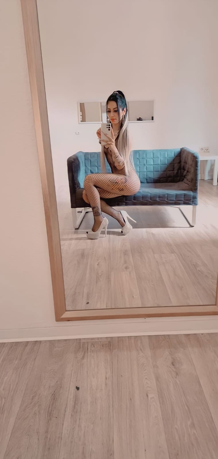 Nina28 - photo