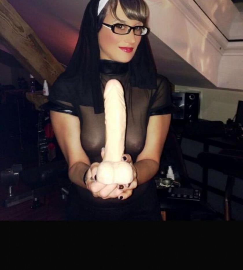 Www Fetischlady Anna Com Sm Wohnung Ab - foto 4