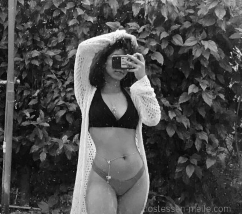 Hot Sarah - foto