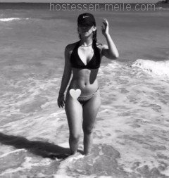 Hot Sarah - photo 4