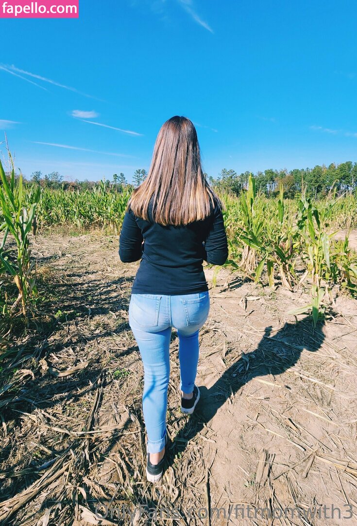 Cortney - photo 106