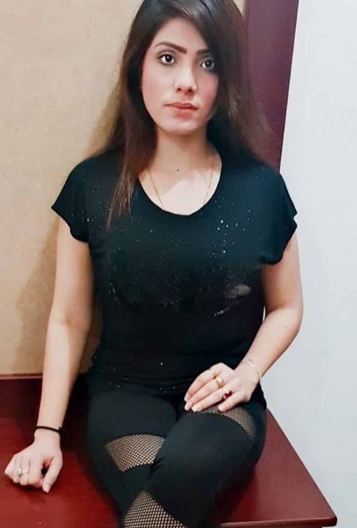 Hira VIP Indian Model - foto