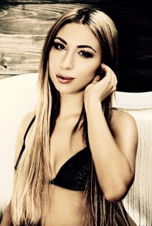 Anna - photo 2
