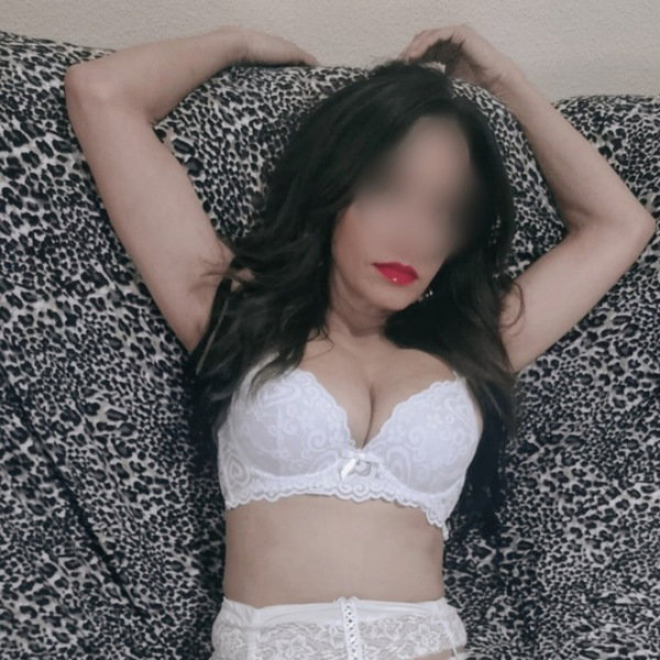 Daniela Aus Spanien - foto 2