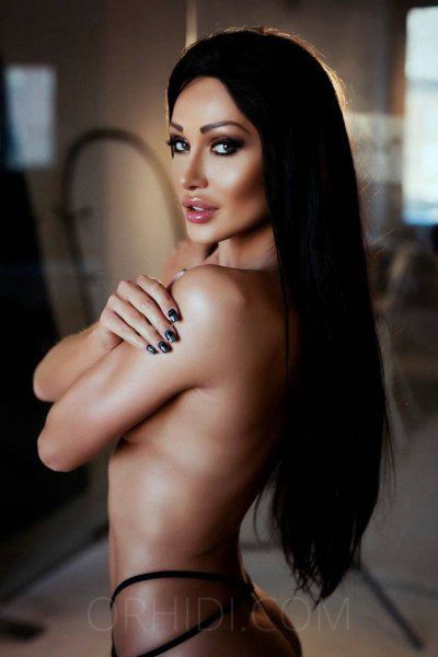 Megan - photo 6