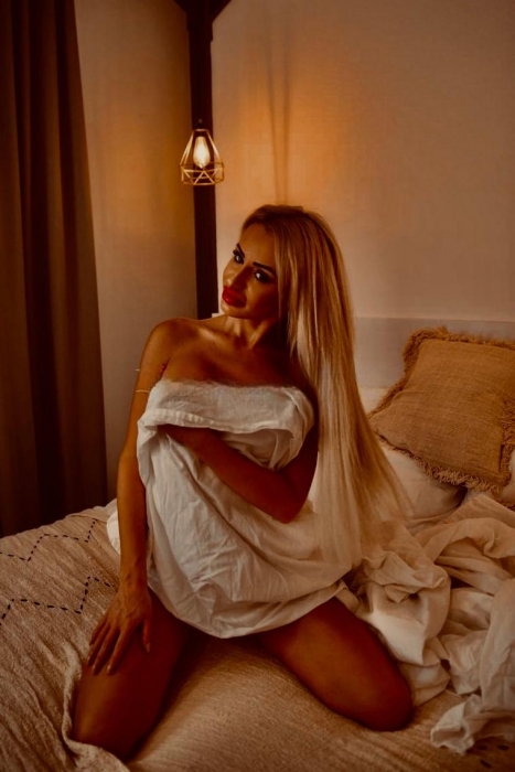 Ana - photo 2