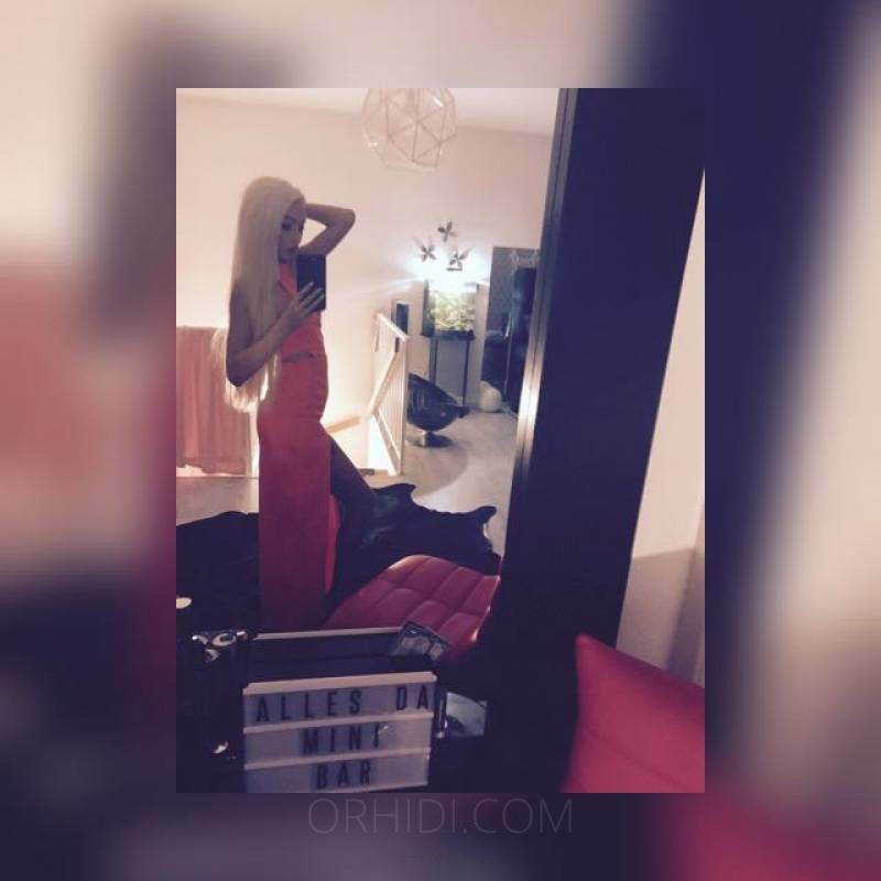 Melissa - photo 20