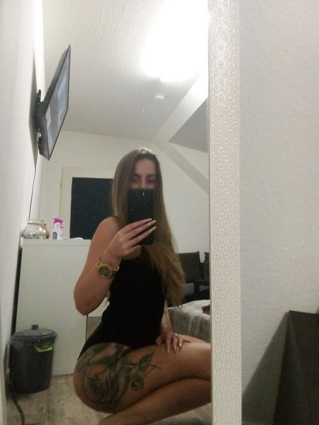 Mia - photo