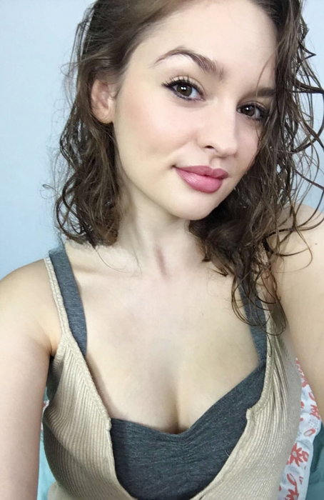 Amy Blake - photo