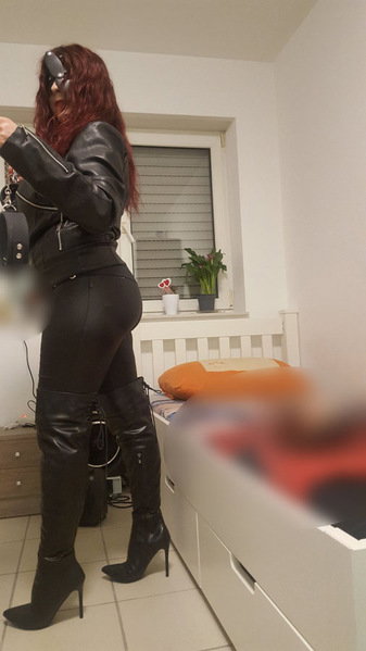 Pamela - photo 19