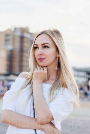 Angela - photo 3