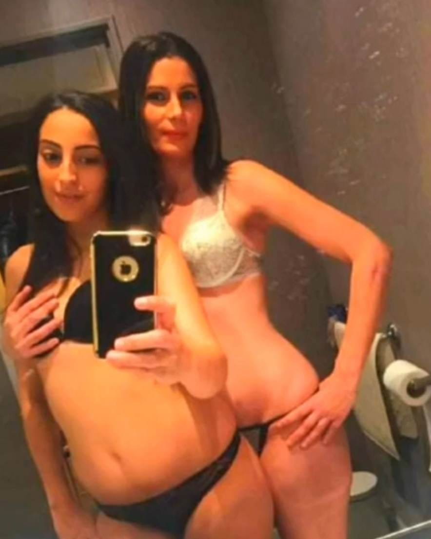Alicia Und Sziszi - photo