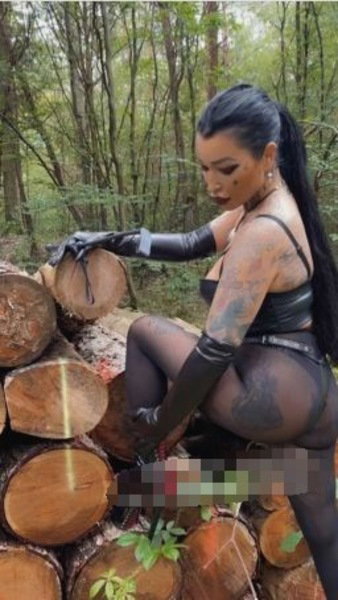 Domina Vicky - photo 18