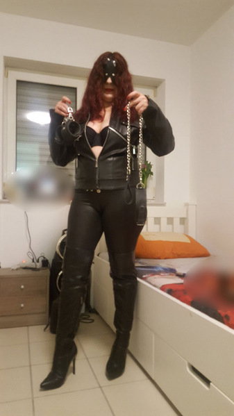 Pamela - photo 21
