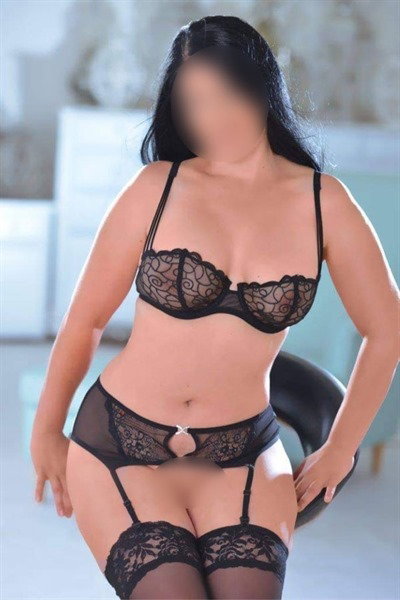 Demi Massiert - photo 2