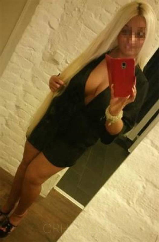 Yvonne - photo 7