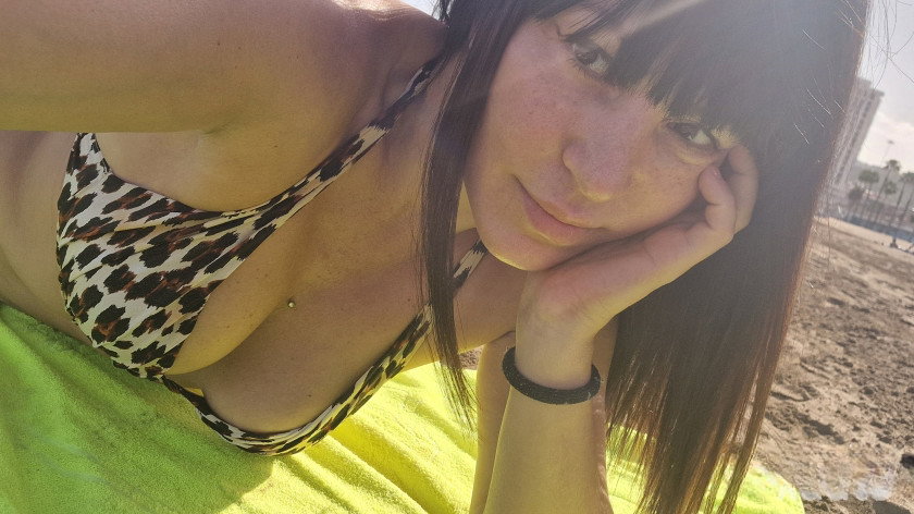Karolina Latina Top Service Privat Wohnung - photo