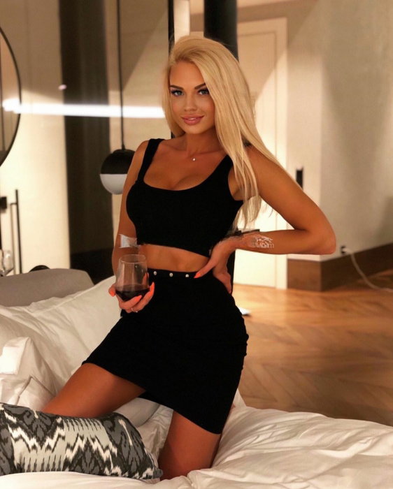 Stefanie - photo 3