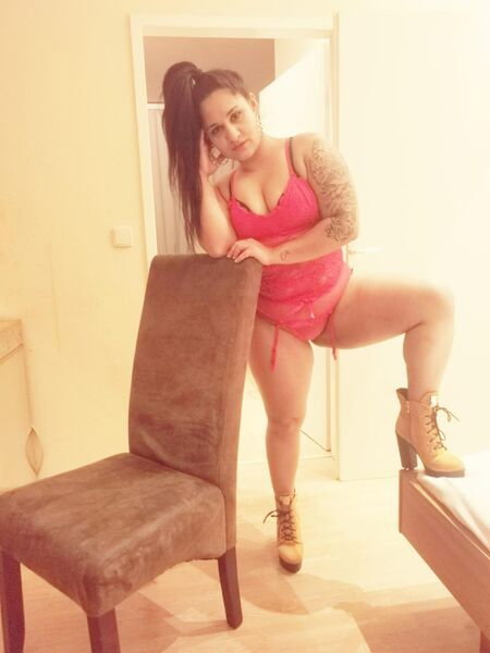 Hot Loretta - foto