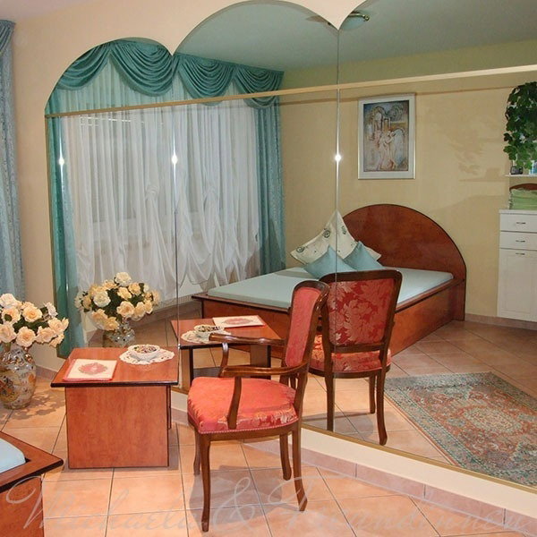 Michaela Freundinnen Ambiente - photo 6