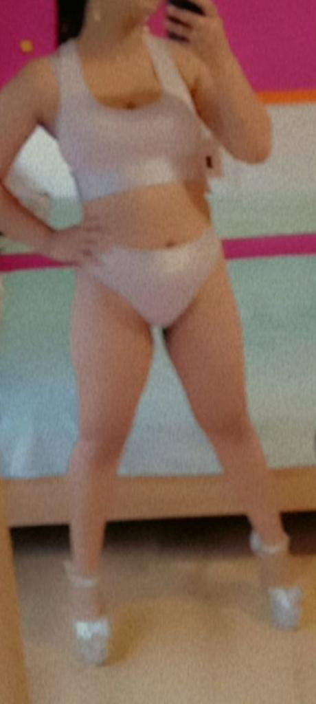 Zeynep Im Villa Erotica - foto 2