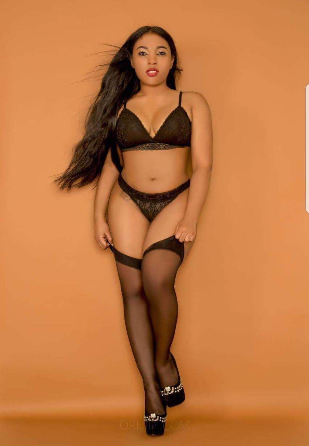 Kiara Jacksonfull - foto 11