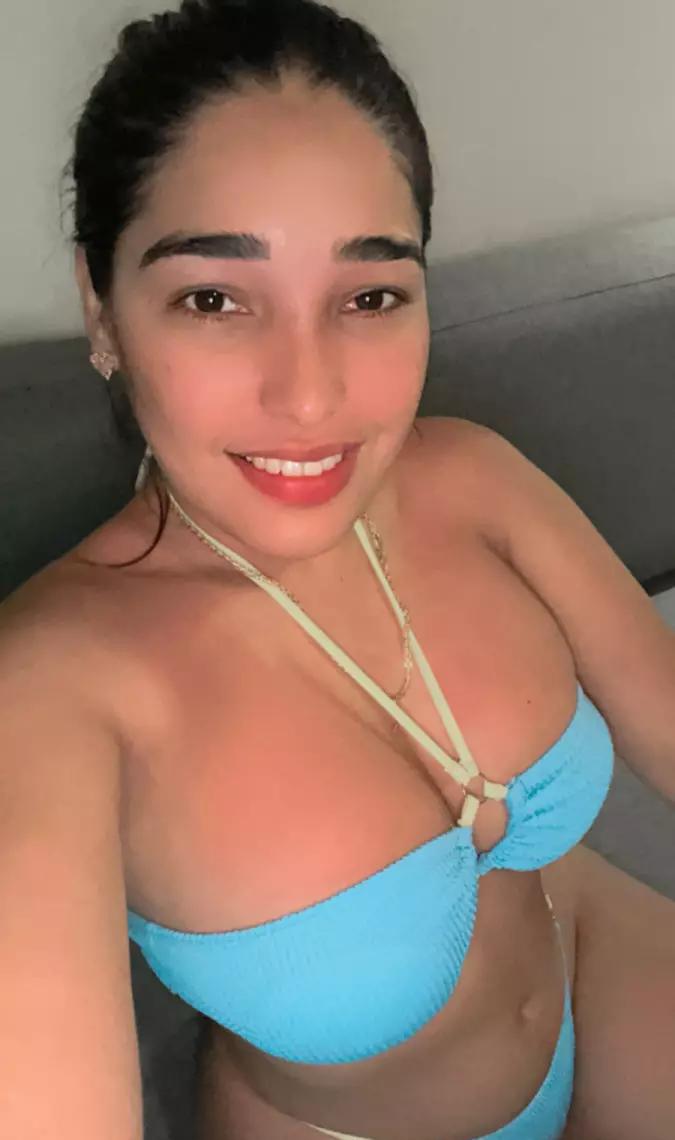 Latina Hot Xiomara - photo 15