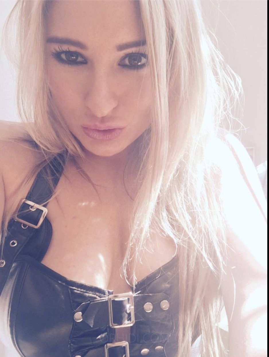 Mistress Kaz B - photo 7