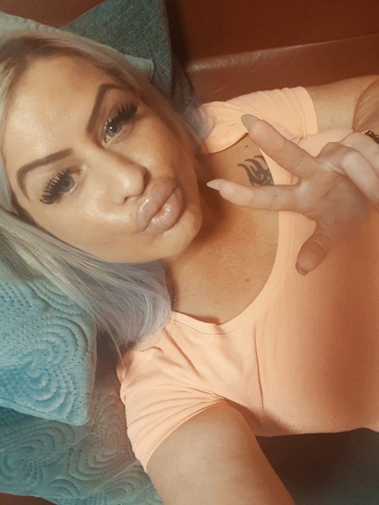 German Emily Curvy - photo 10