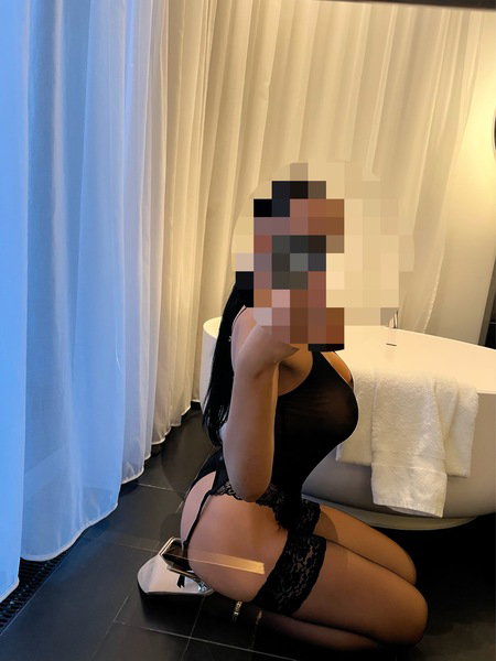 Lisa Blow94 - photo