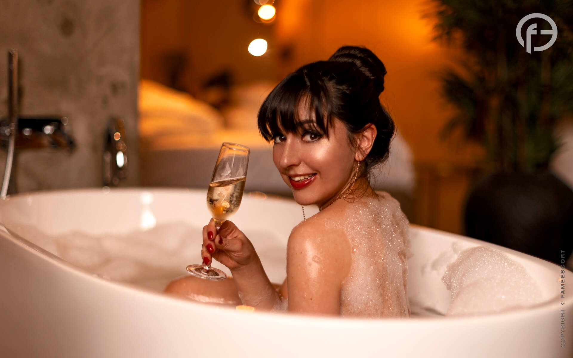 Carla Bei Fame Escort - photo 2