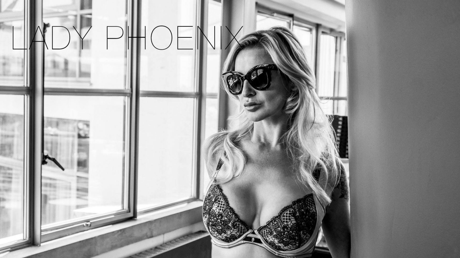 Lady Phoenix - foto 16